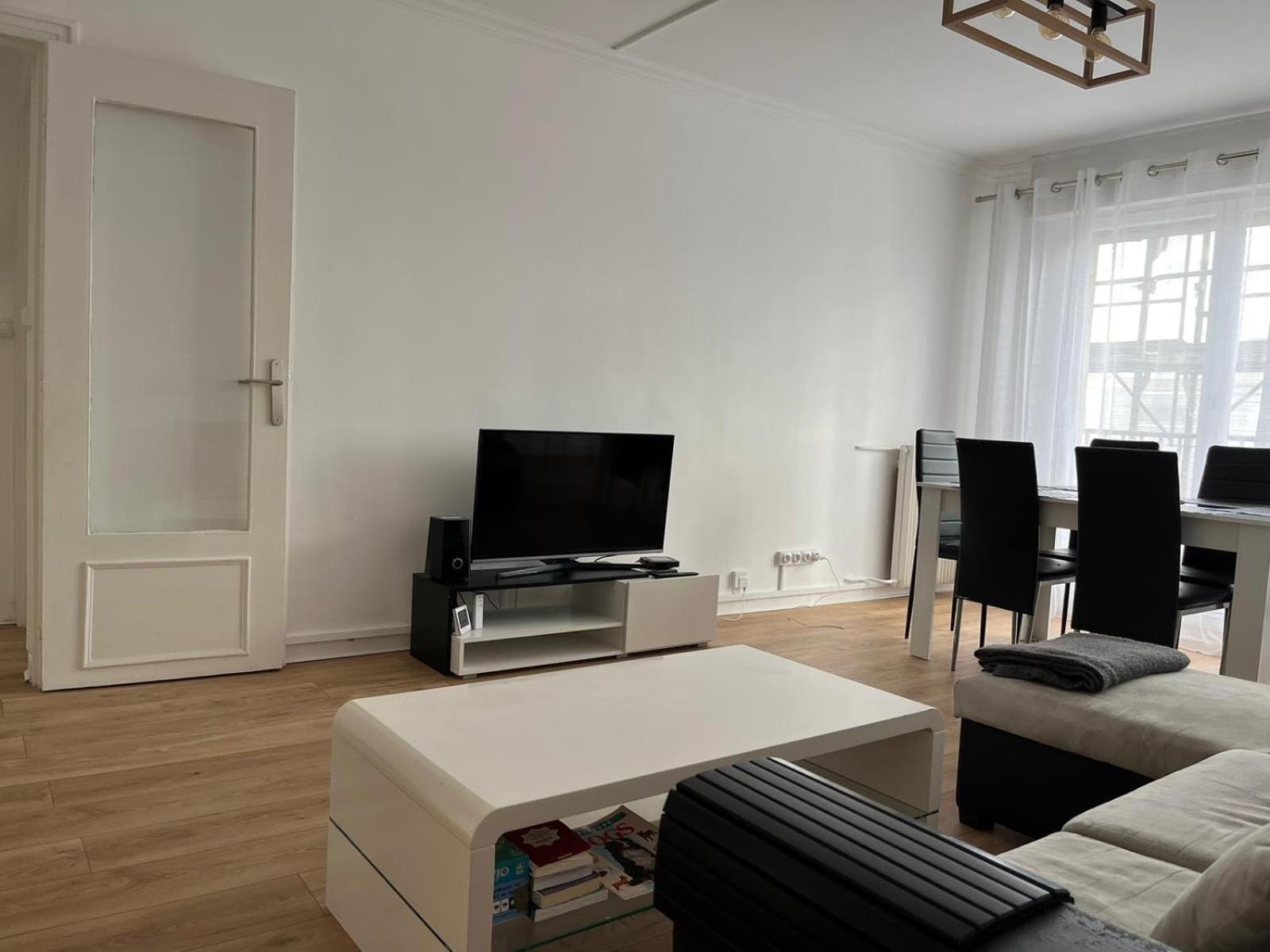 Appartamento Elegant 3 Pieces Proche Paris La Defense Bezons Esterno foto